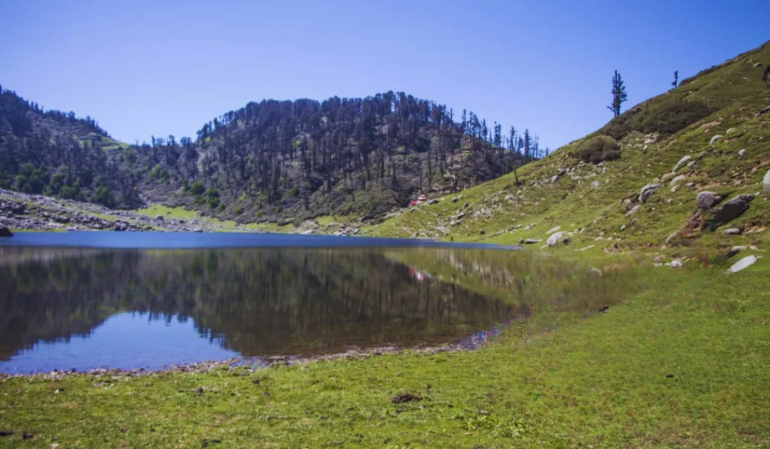 Dhauladhar 7 Lakes Trek trek in the Himalayas by Himalaya Shelter