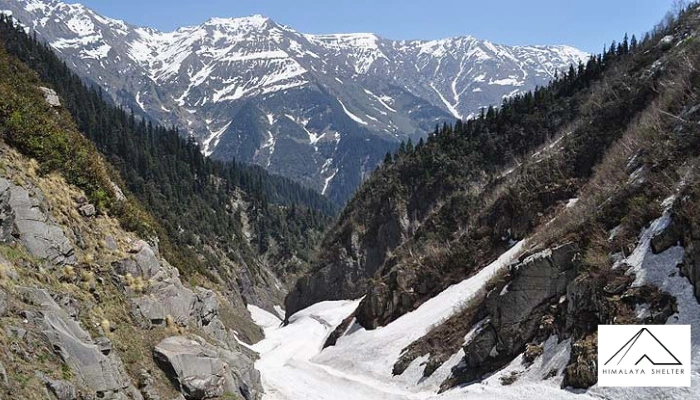 Bara Bhangal Trek trek in the Himalayas by Himalaya Shelter