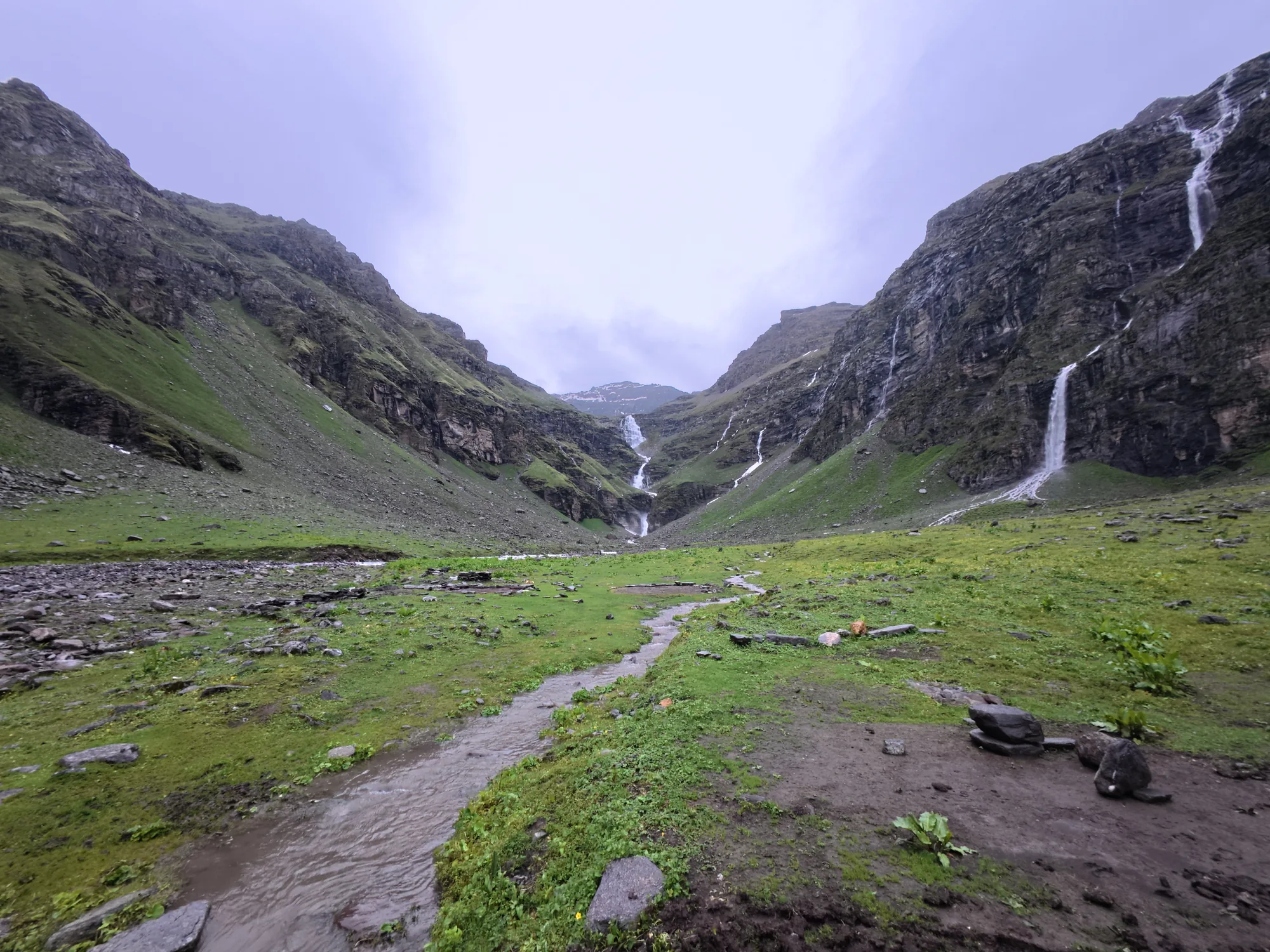 trekking in monsoon
