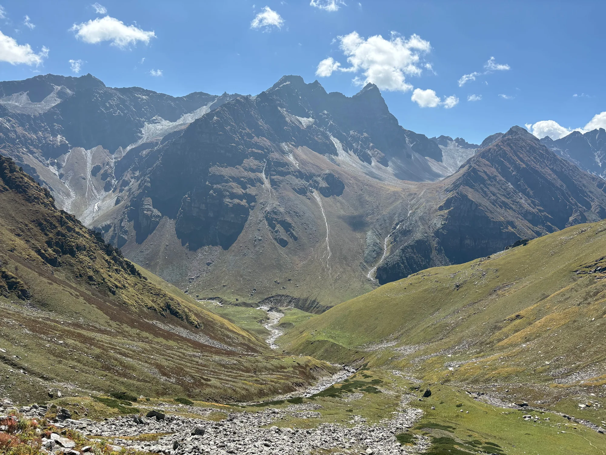 buran ghati trek in Autumn