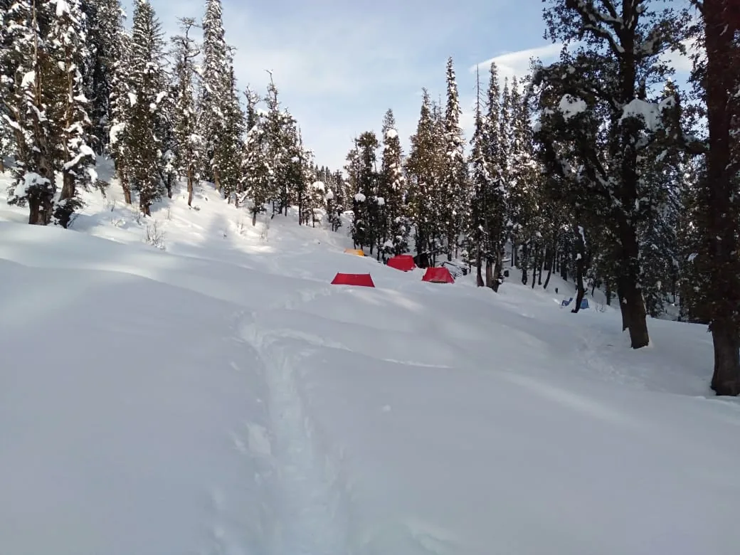 campsite in winter treks