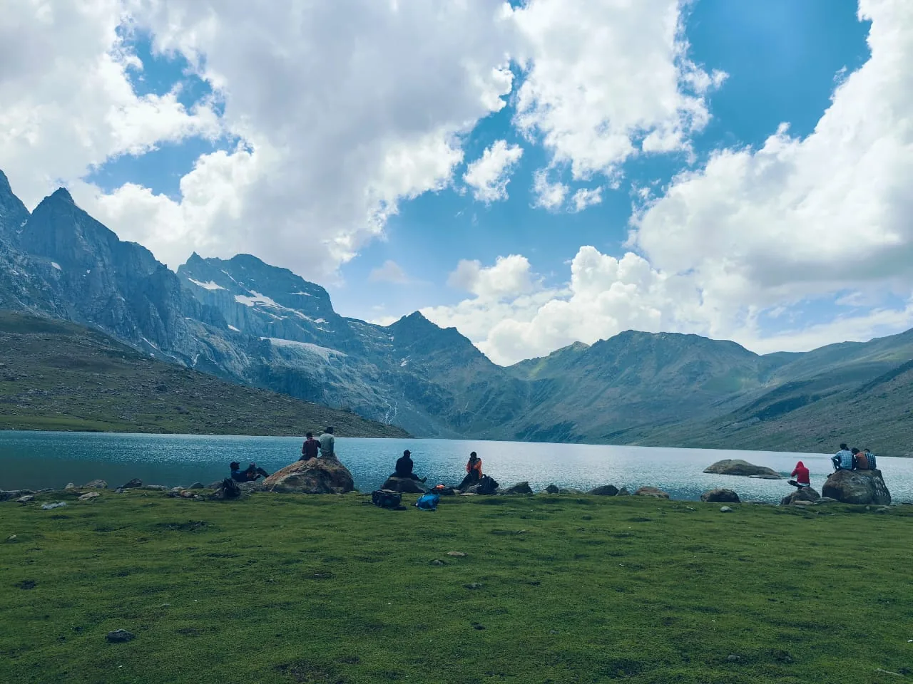 The Kashmir Great Lakes: Best himalayan adventure